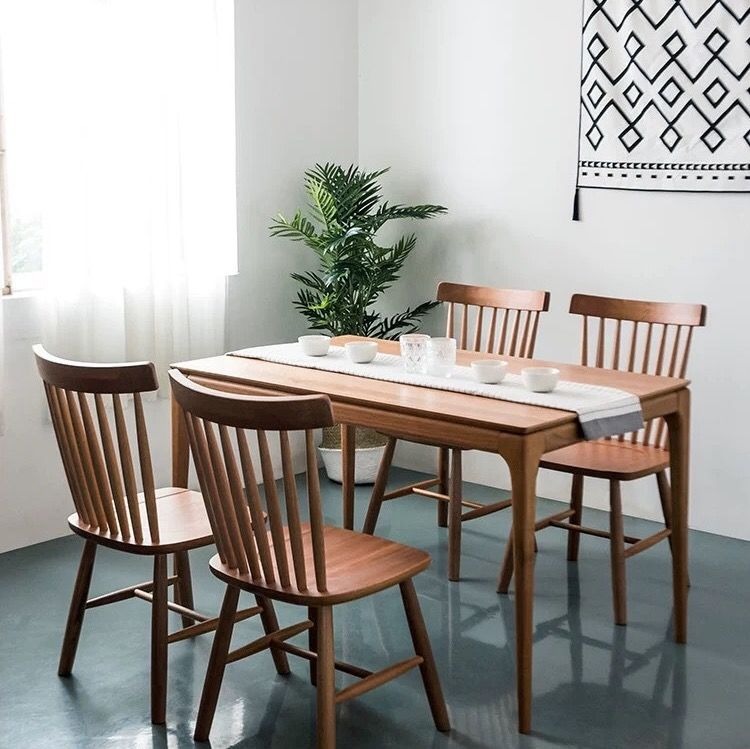 Dinning table /Dinning chairs