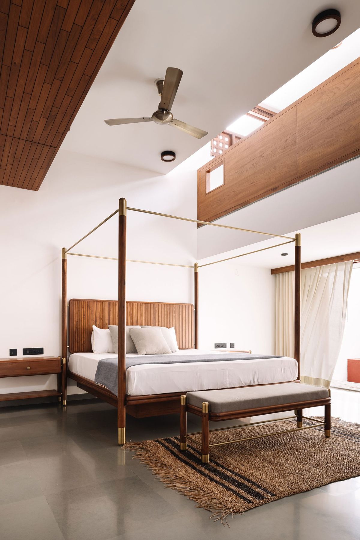 Box bed